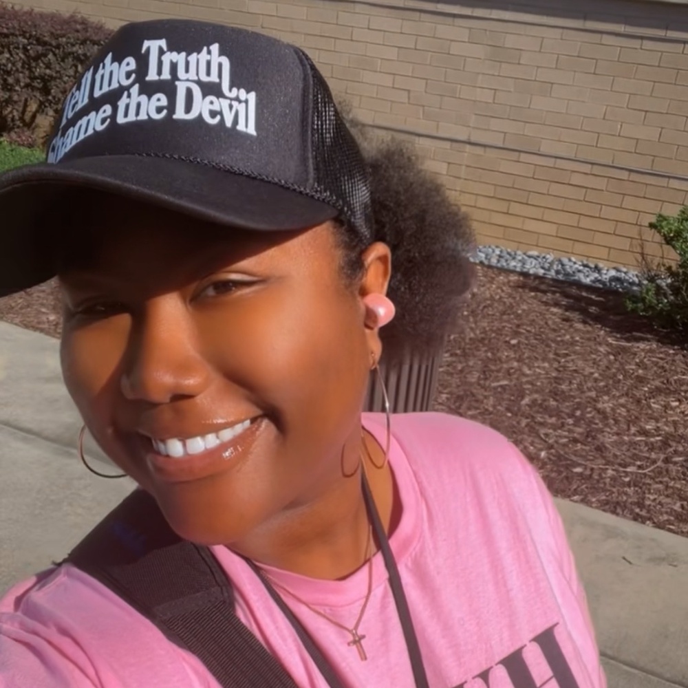 Meet your Posher, Christin